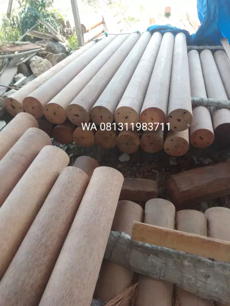 Sediang tiang kayu gelugu/tiang kayu kelapa bulat harga satuan