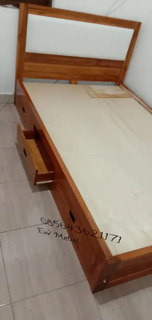 Amben/Dipan  ( tempat tidur)