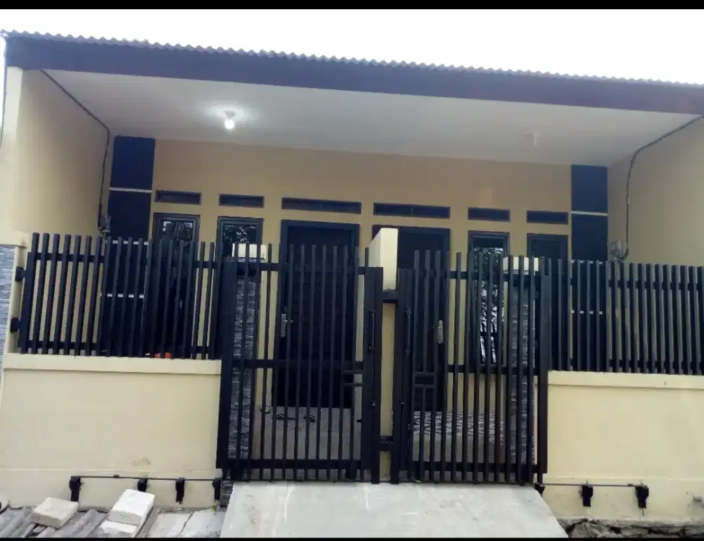 Dijual rumah kontrakan 2 petak di perum taman raya rajeg