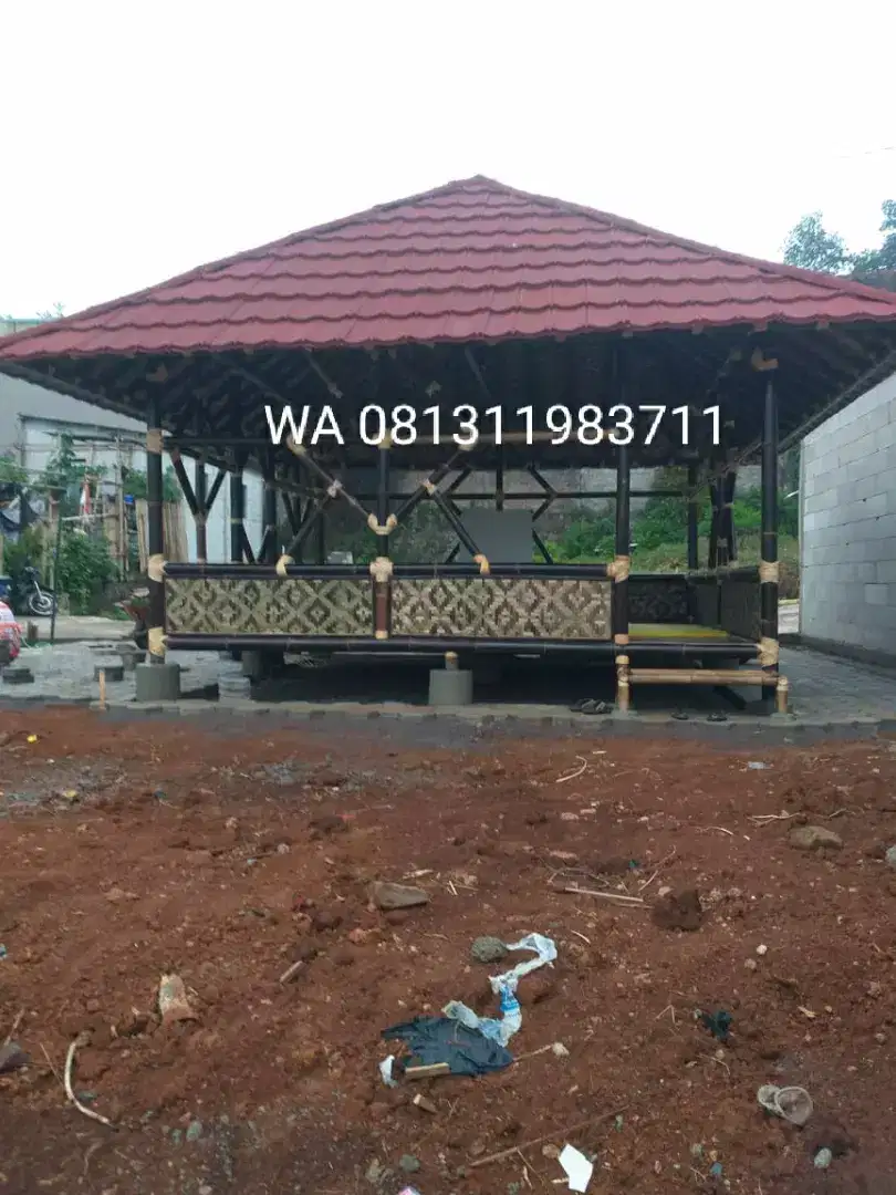 #saung bambu atap genteng metal ukuran 3x3 harga satuan unit