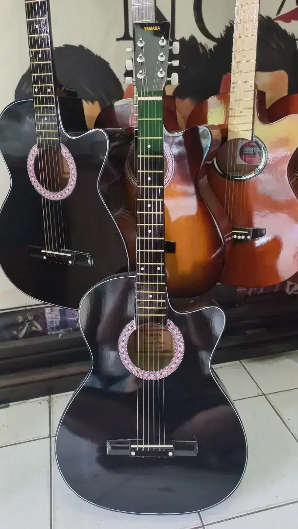 Gitar string g225 hitam glossy ceper