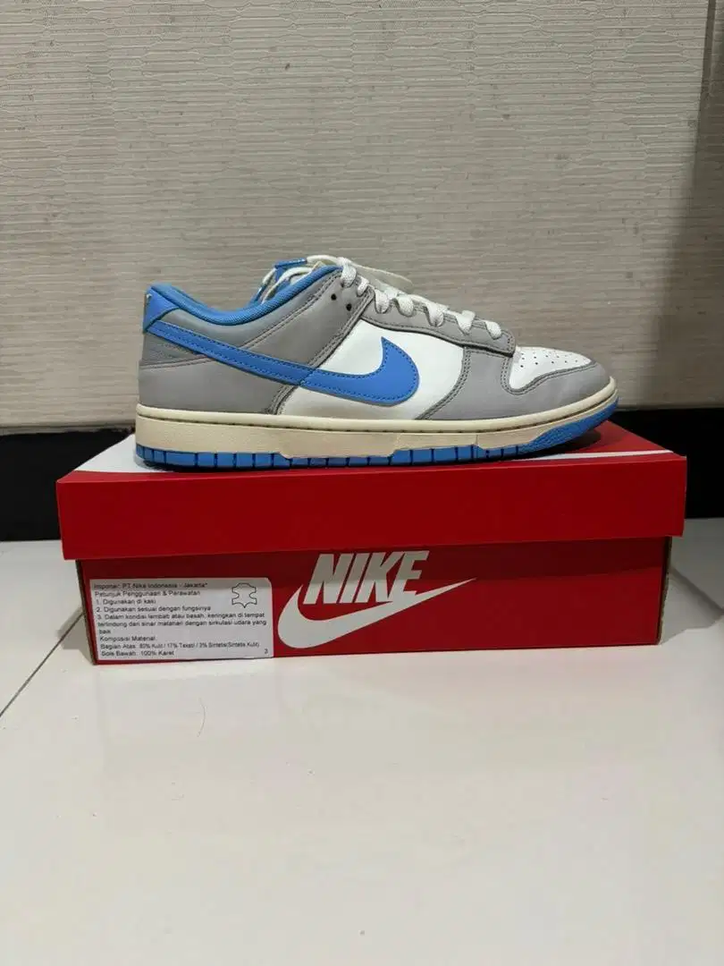 Nike Dunk Low Athletic Department University Blue Size 9 LIKE NEW!