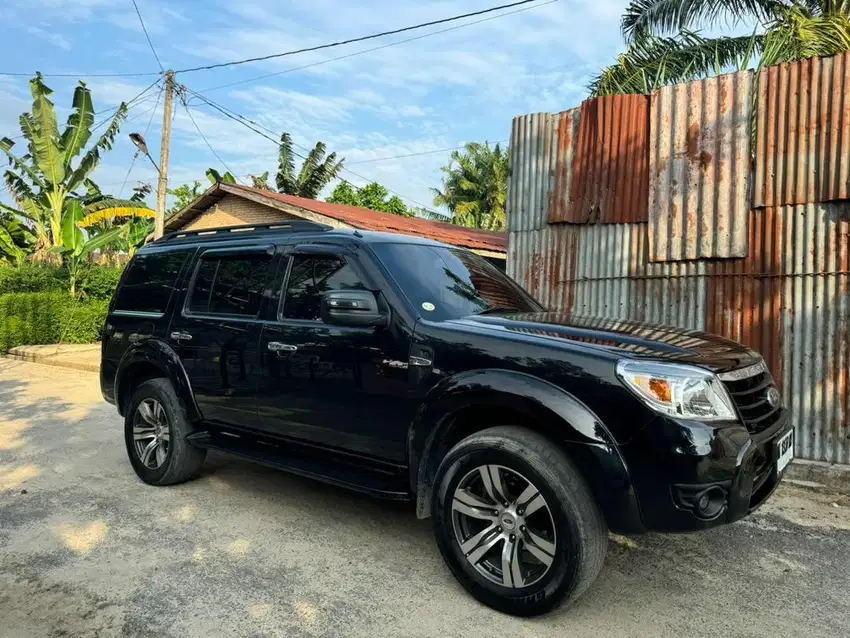 FORD EVEREST LIMITED A/T 2012