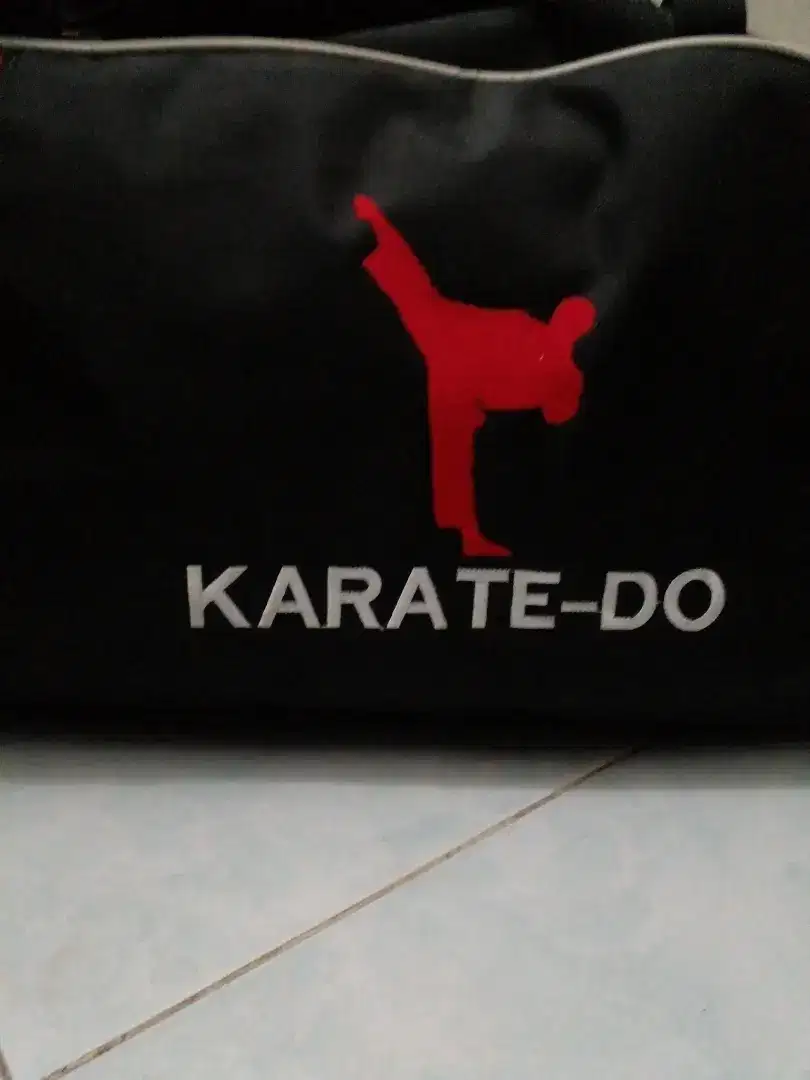Dijual perlengkapan tanding karate full set merk  senkaido