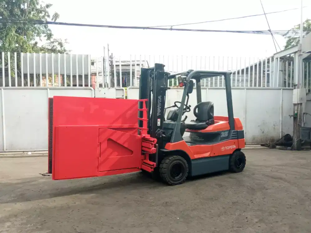 Forklift Battery bale clamp 2,5ton