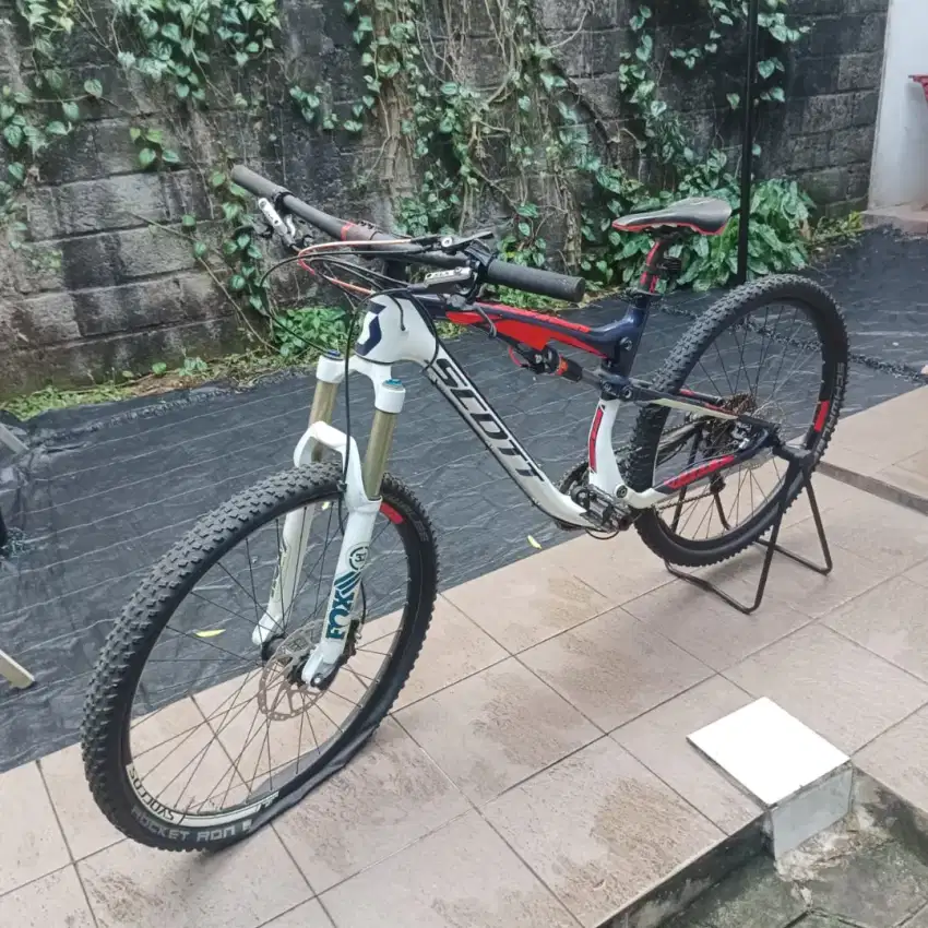 MTB Scoot bike Spark | carbon/composite