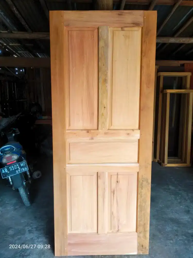 Pintu murah meriah