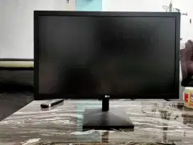 LCD monitor LG 24 INCI