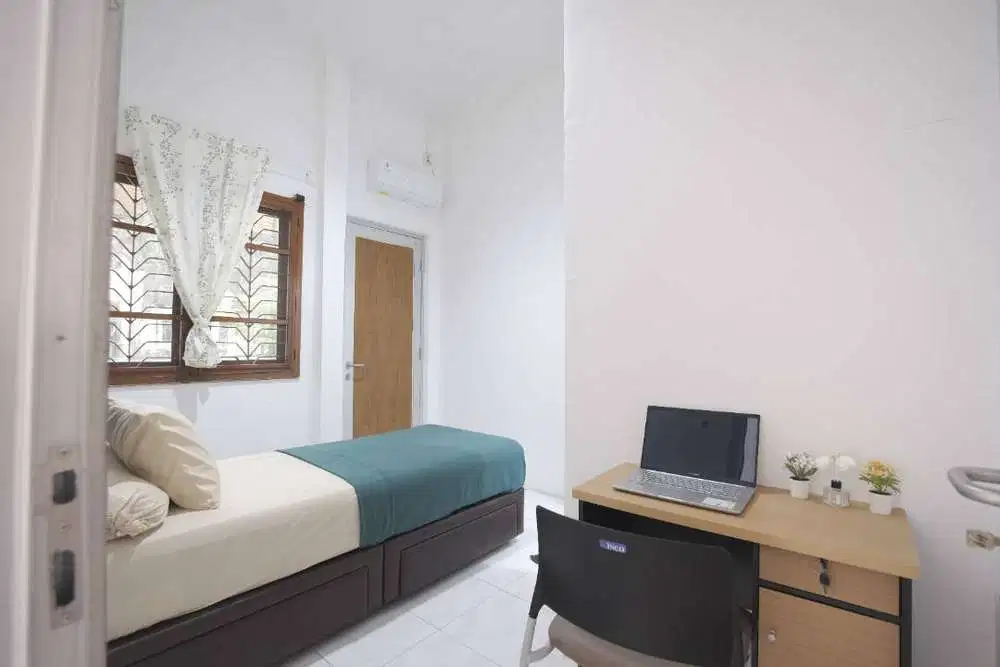 Sewa Kost Bulanan Essence Tipe Single Balkon Dekat Halte Transjakarta