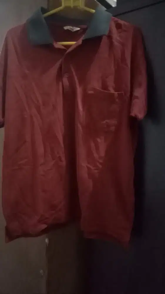 kaos pria merk TGee uk L