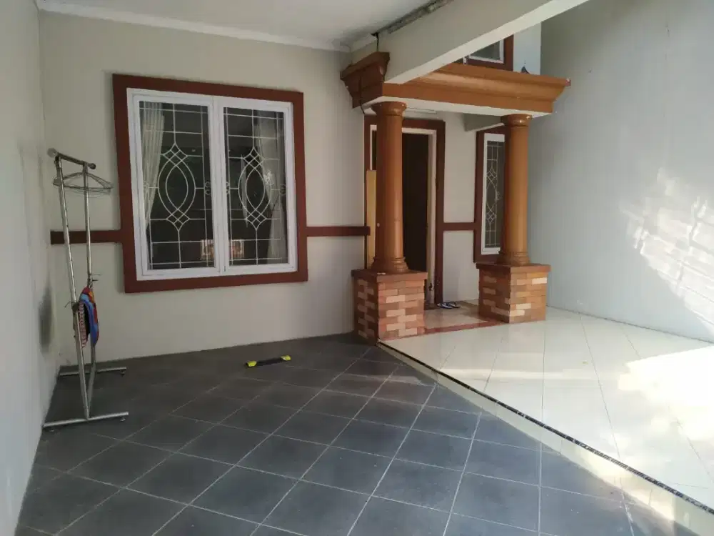 Di Jonggol rumah 2 lantai luas 90 siap huni lantai keramik & pagar