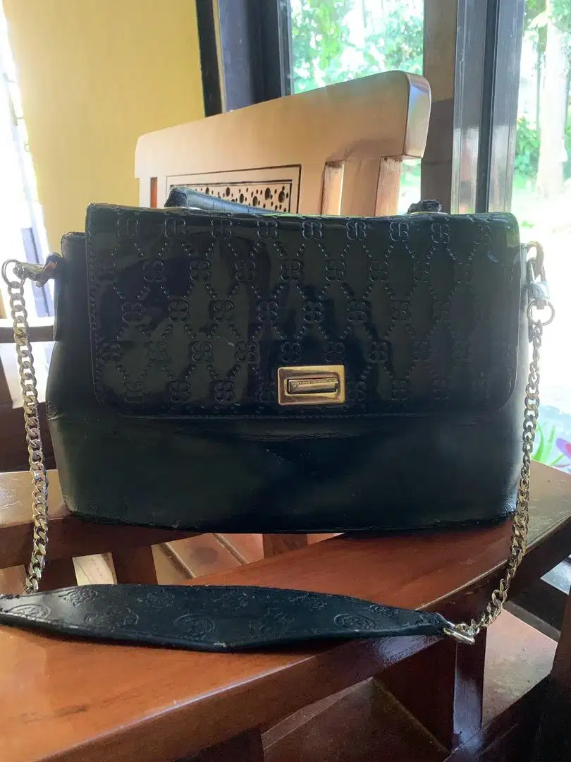 preloved tas everbest hitam