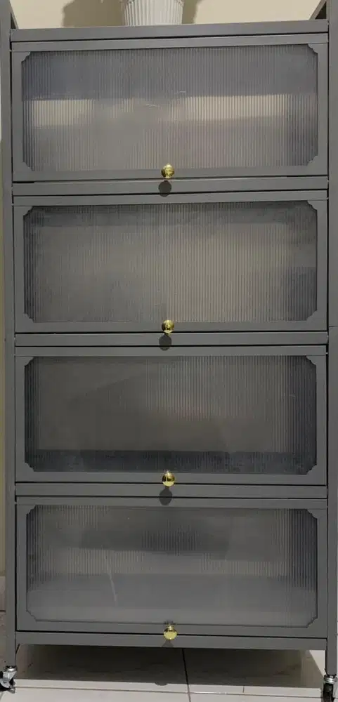 RAK PENYIMPANAN SERBAGUNA