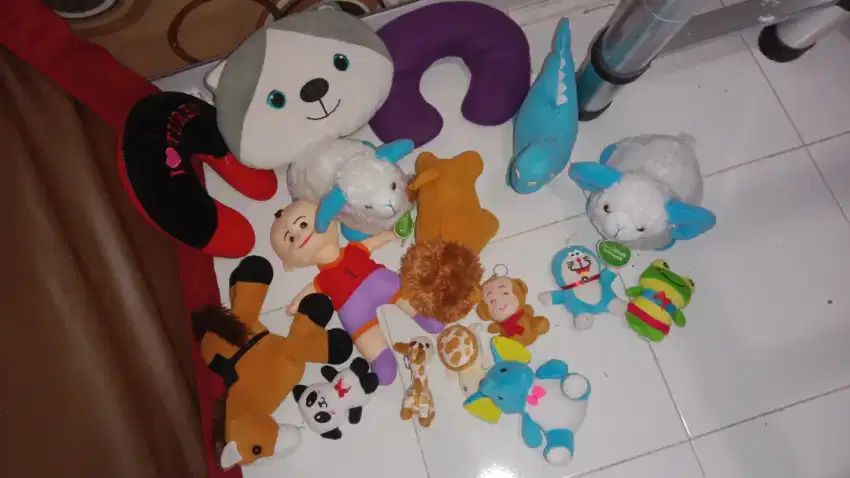 Boneka & Bantal (ada 16 macam), semua hanya 100 ribu