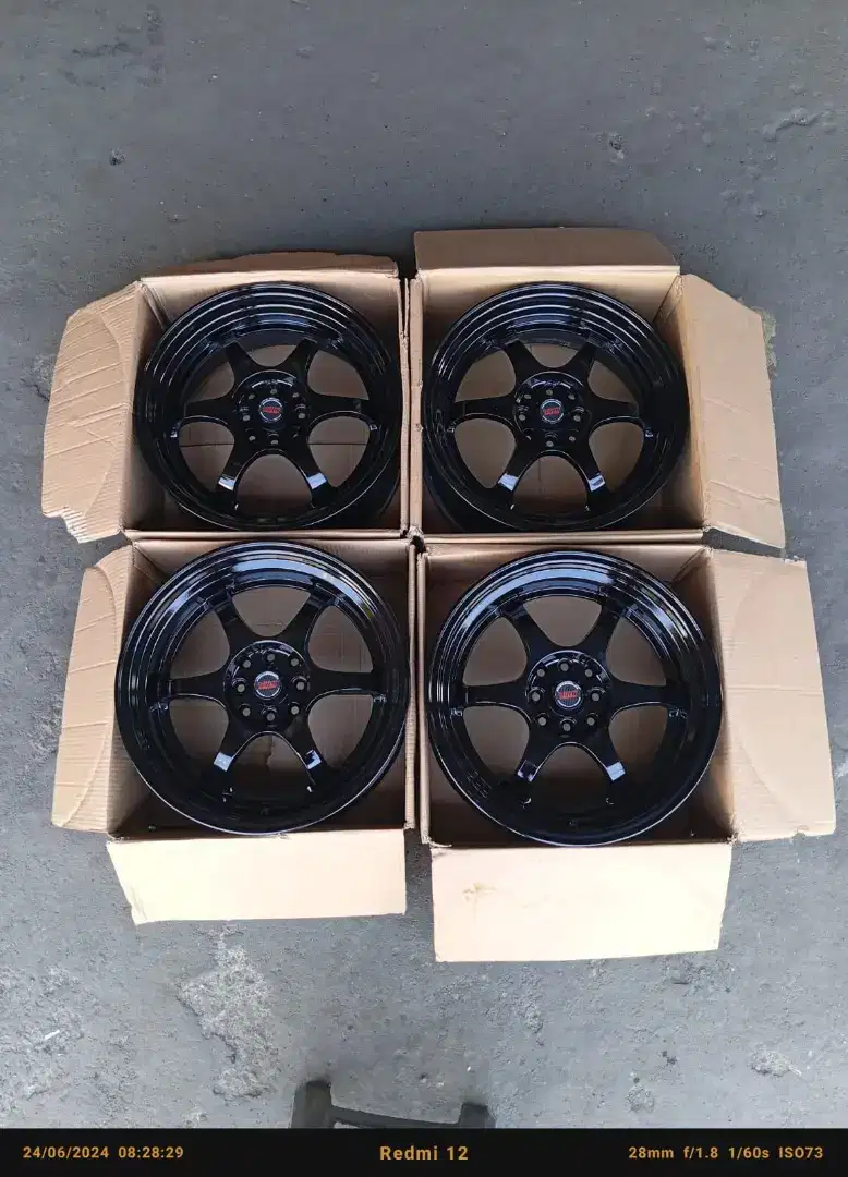 Velg ssr r17 4x100/114.3 lbr7,5/9 et45/38
