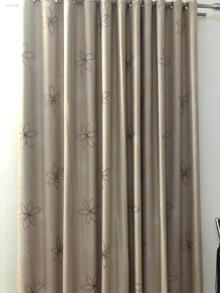 GARAGE SALE: 5 set Gorden + Vitrase second