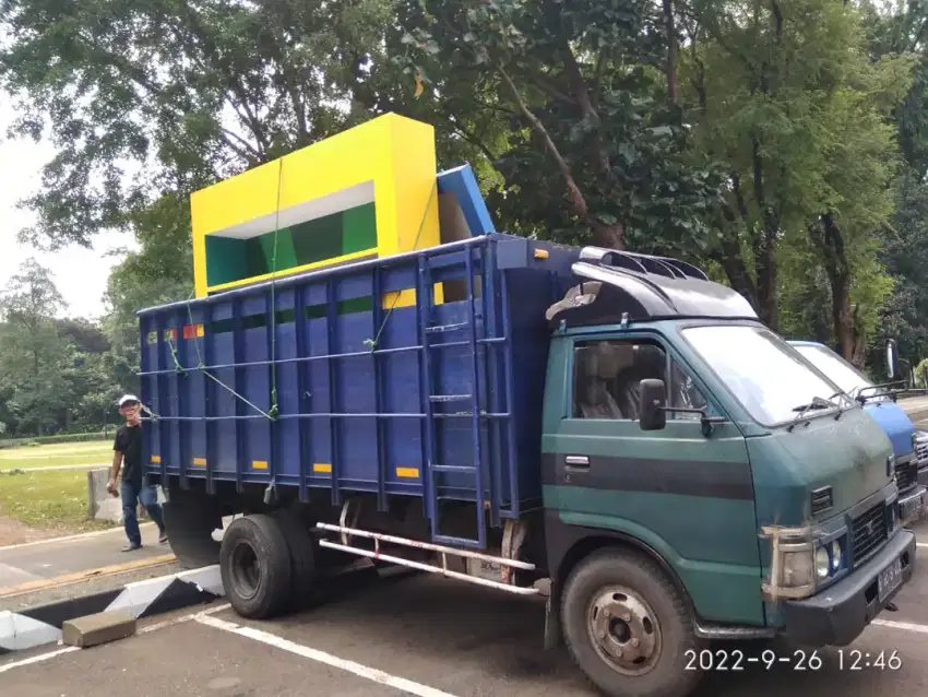 Sewa truck double cdd untuk pindahan kontrakan