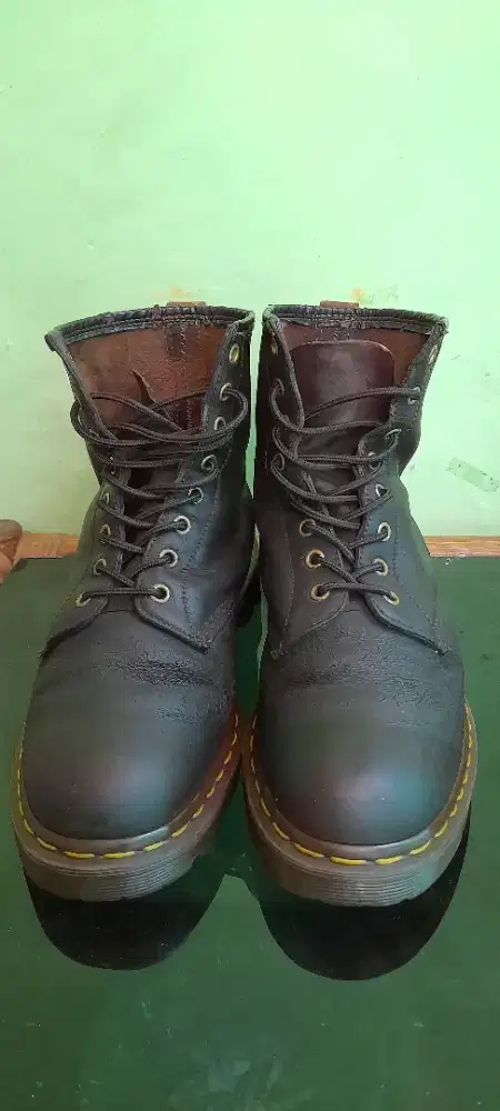 dr martens crazy horse