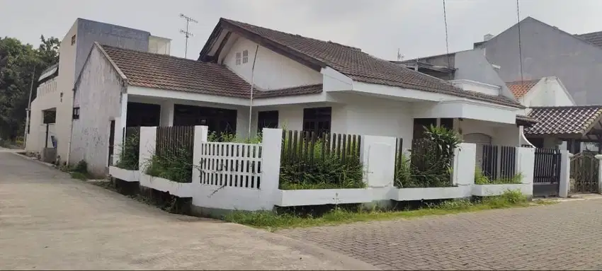 Dijual/ sewa Rumah Hoek Bintara Jaya Permai Bekasi Barat