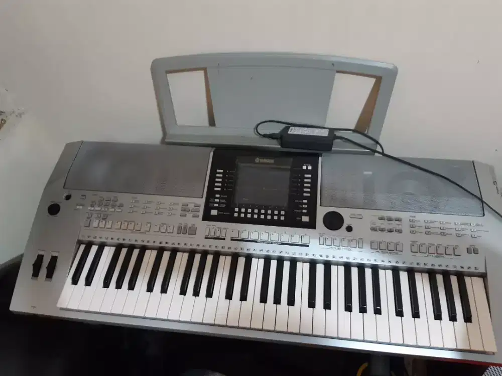 Keyboard yamaha PSRS 910, dan RolandxBK5