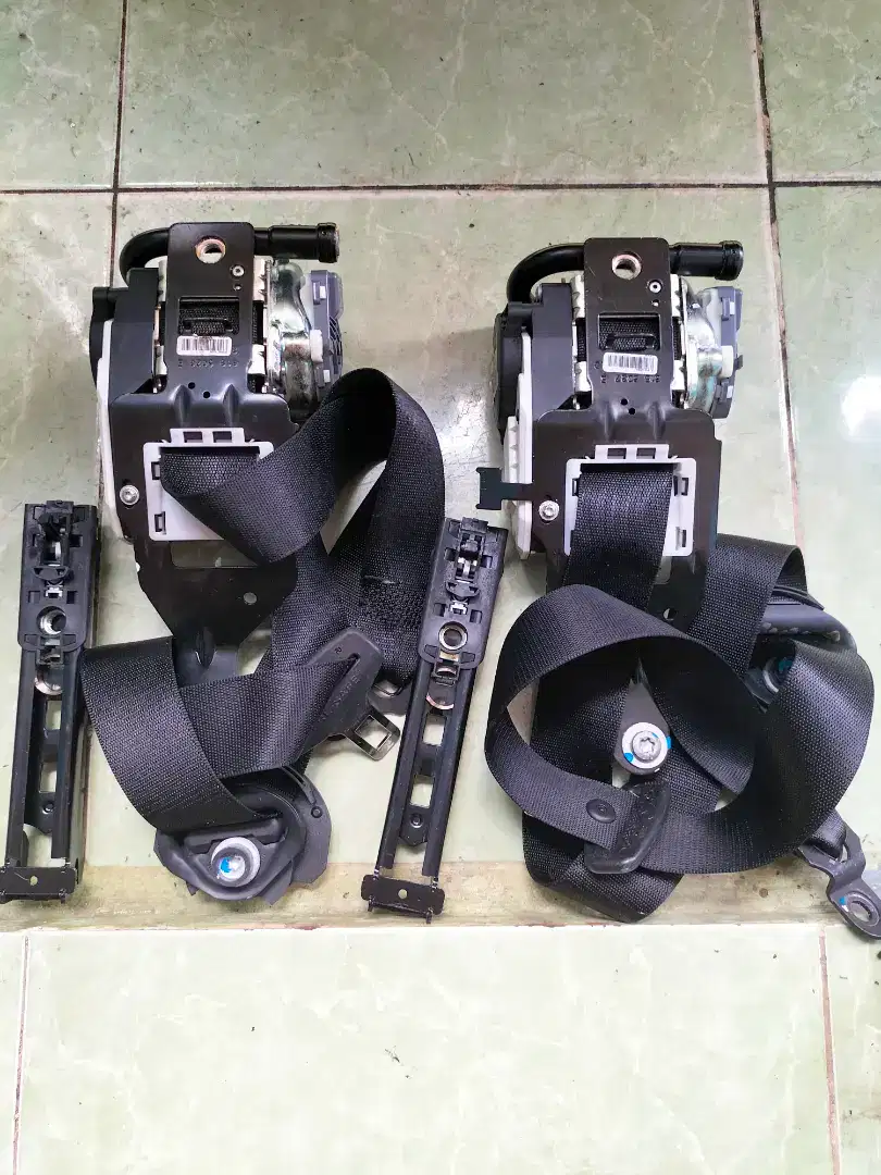 Seatbelt Mercy E250