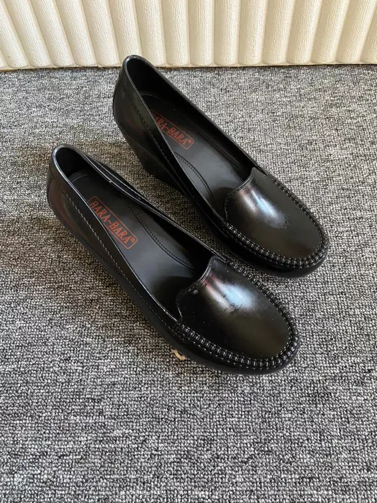 DIJUAL NEGO SEPATU WEDGES JELLY BARA BARA