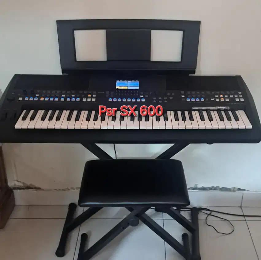 KEYBOARD YAMAHA  PSR SX 600 RUMAHAN