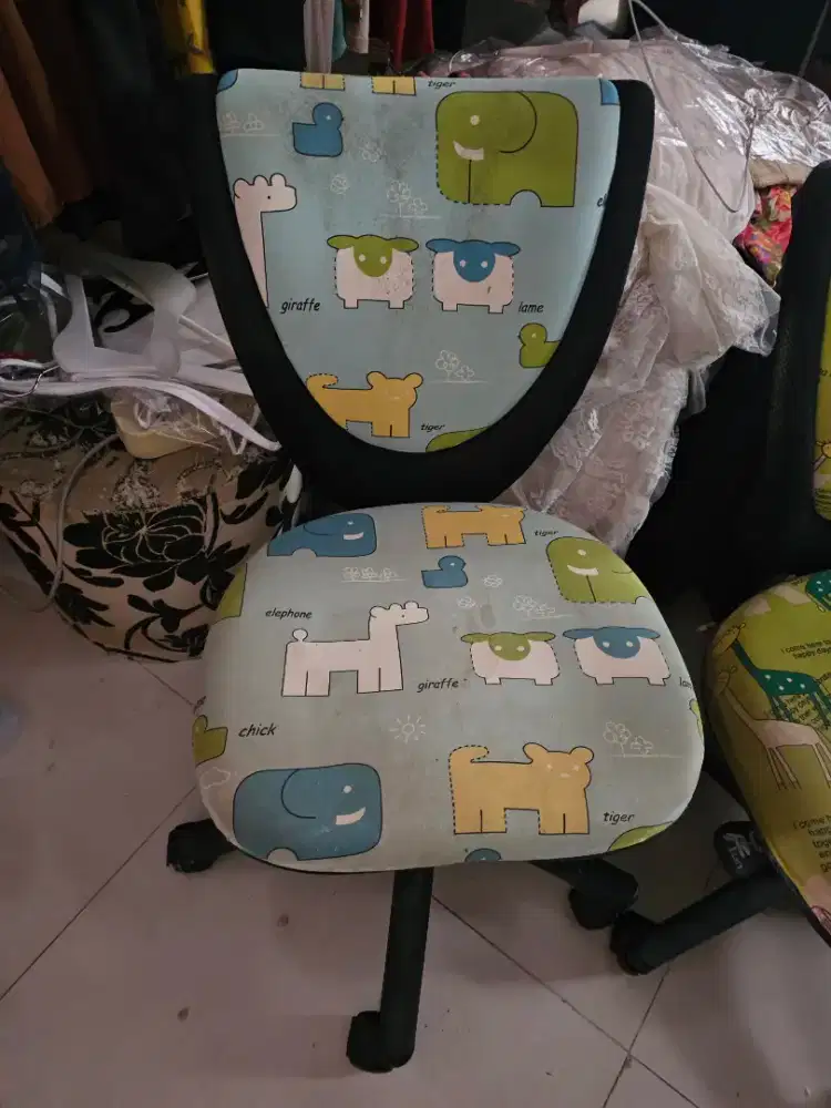 Kursi belajar anak putar