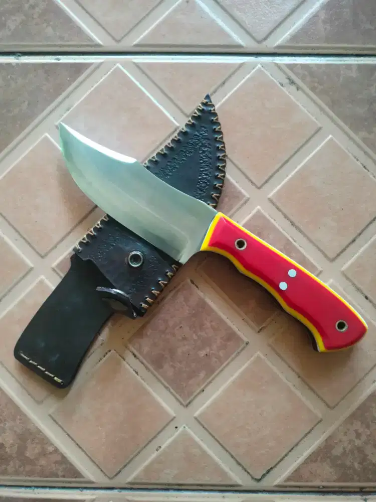 Pisau baja Hss tajam..sarung kulit tebal