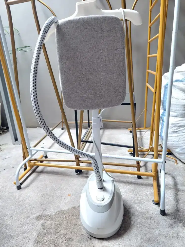 Setrika Uap (berdiri)