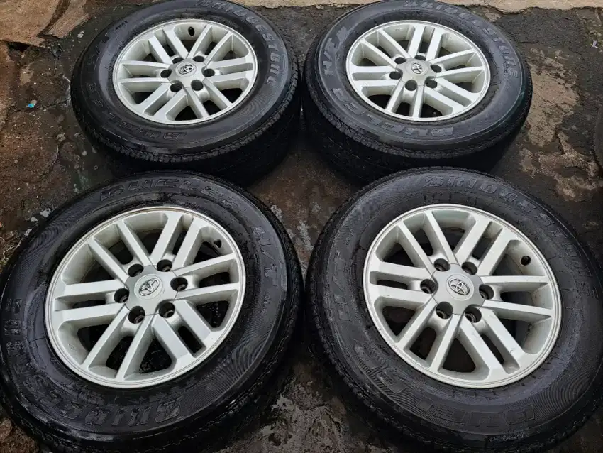 Velg mobil fortuner ring 17