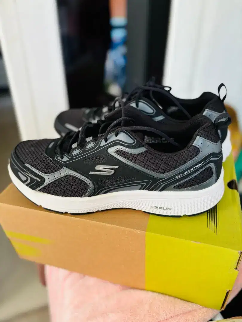 Skechers Go Run Consistent Black