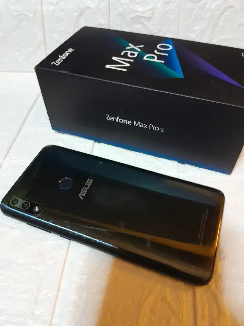 ASUS ZENFONE MAX PRO M2