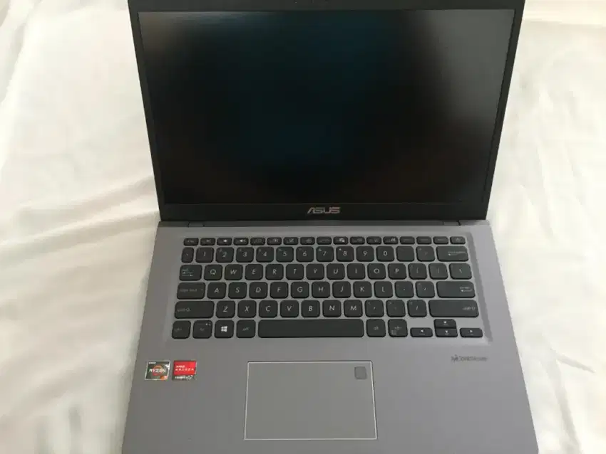 ASUS VIVOBOOK 14 M415DA RYZEN 3 3250U