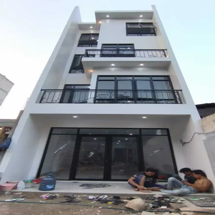 Dijual Ruko Ada Rooftop Gratis Lift di Rawamangun Jakarta Timur