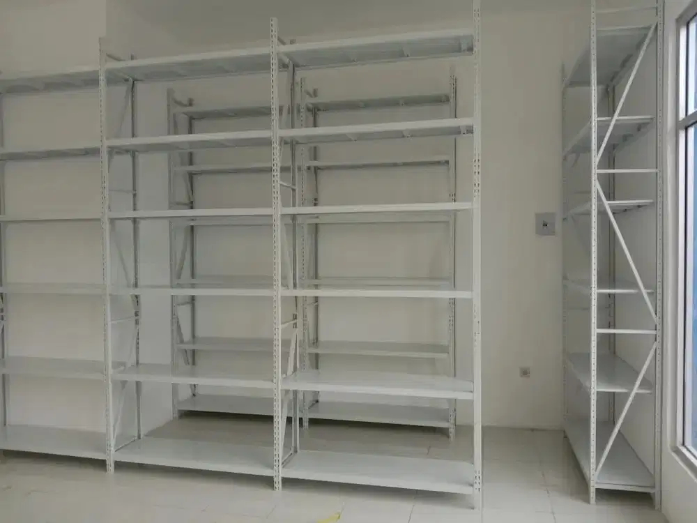 Rak Kapasitas 150kg Perambalan Bahan Besi Berkualitas