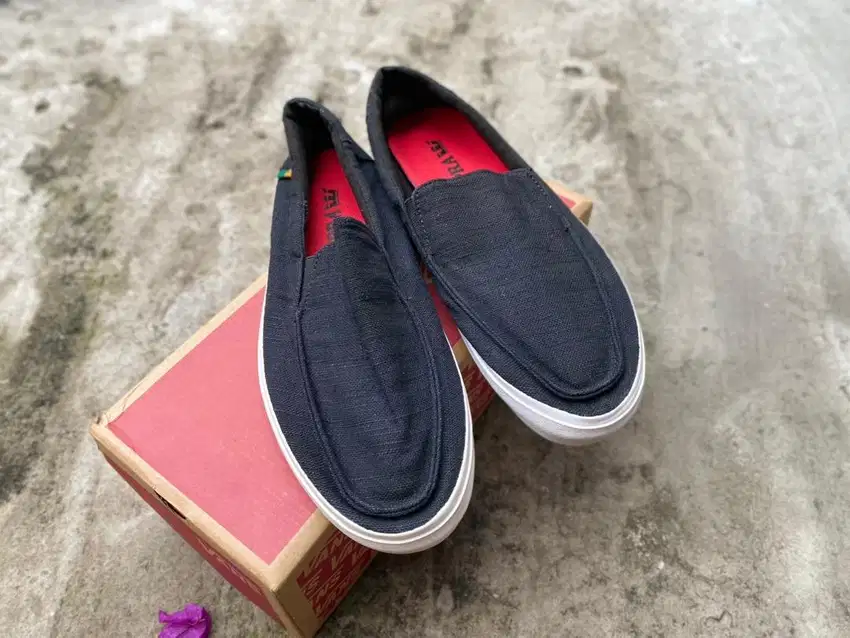 Vans slip on size 43