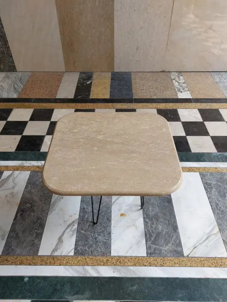 Meja teras Marmer cocok untuk meja santai / meja kopi