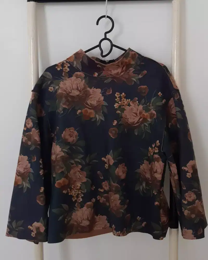 Blouse cantik jarang dipakai