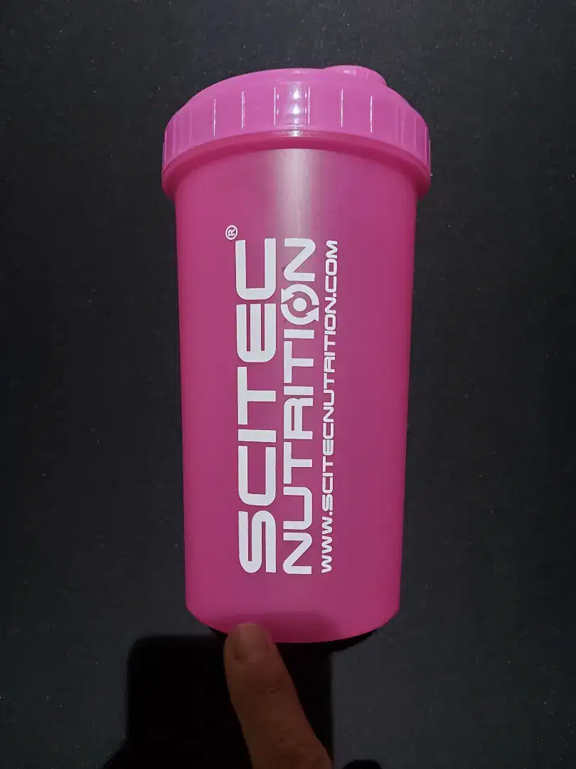 Shaker sekaligus Botol minum 700ml