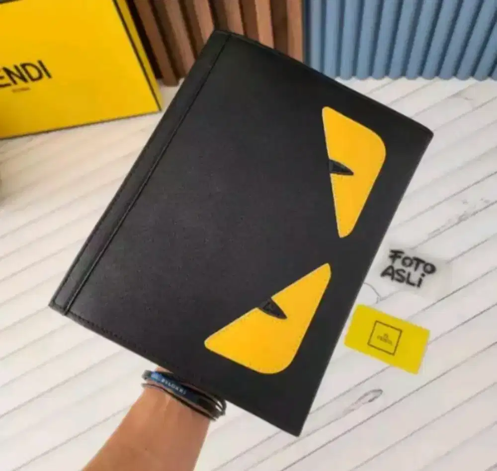 CLUTCH FENDI BRANDED IMPORT