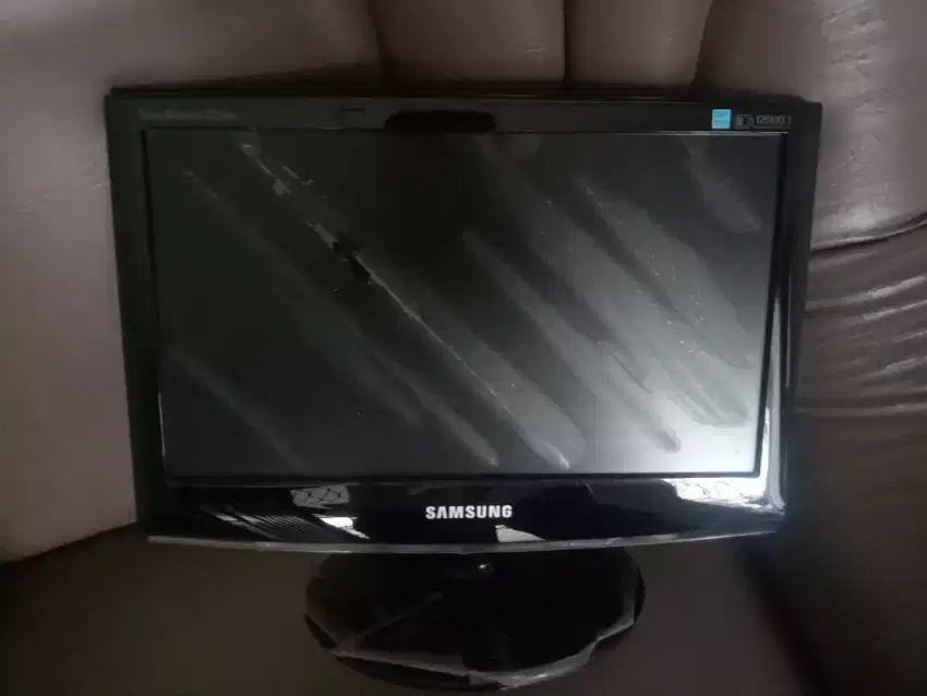 Samsung 16 inch