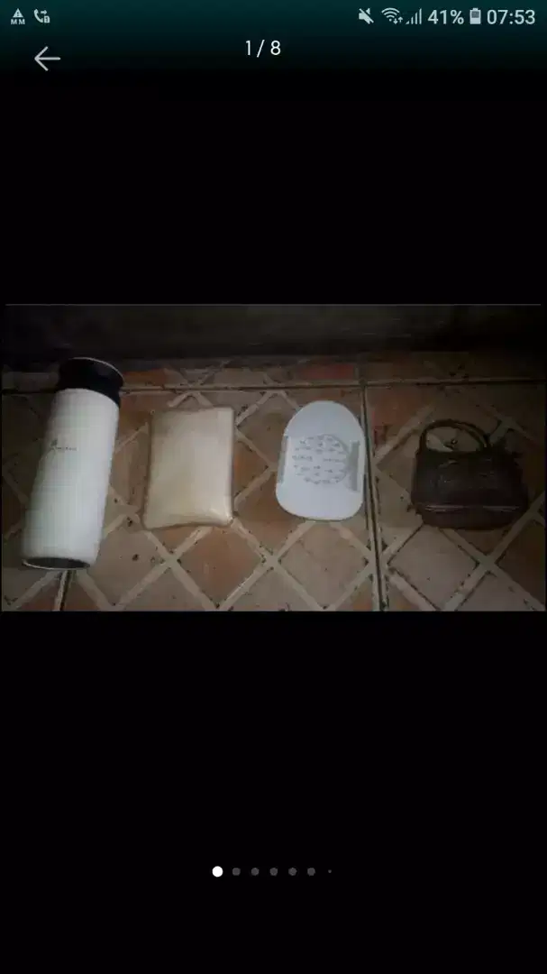 Slhkn plh slh 1 dr botol air minum utk ank2 bw ke sklh atau sblh2 nya