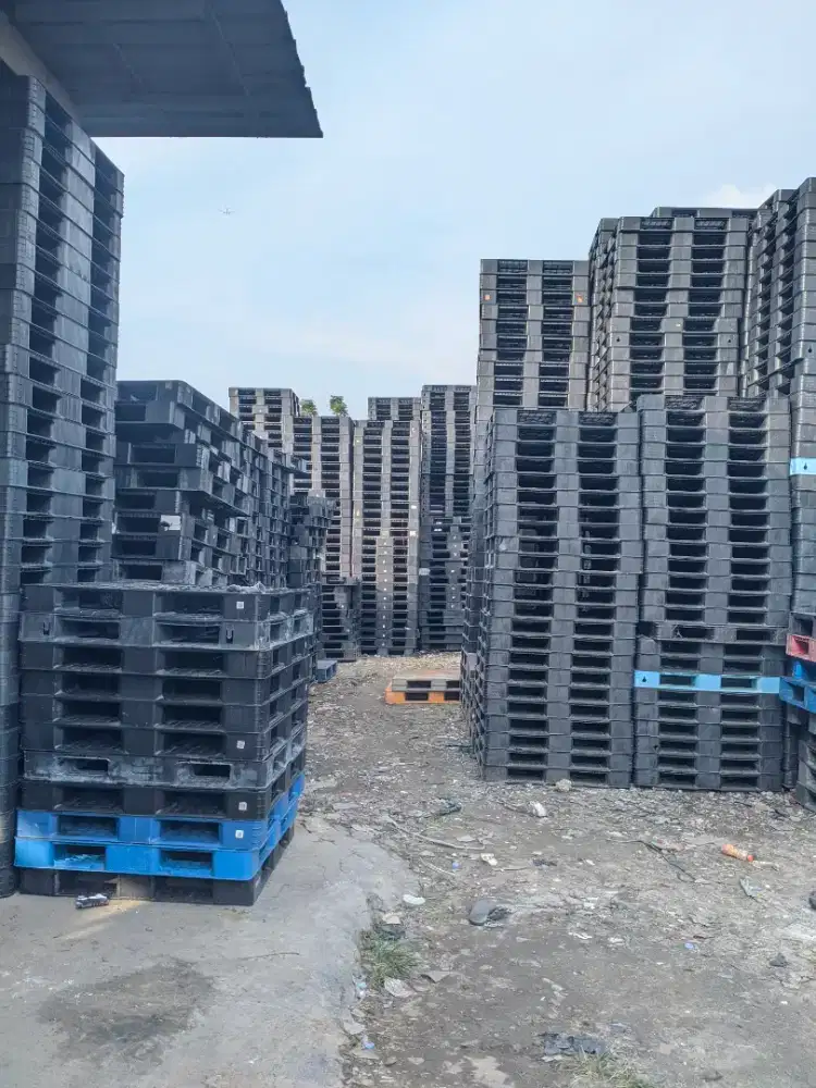 Palet plastik baru dan bekas ready semua ukuran