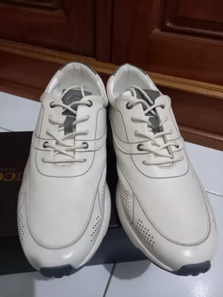 Sepatu pria Buccheri Signature ukuran 43