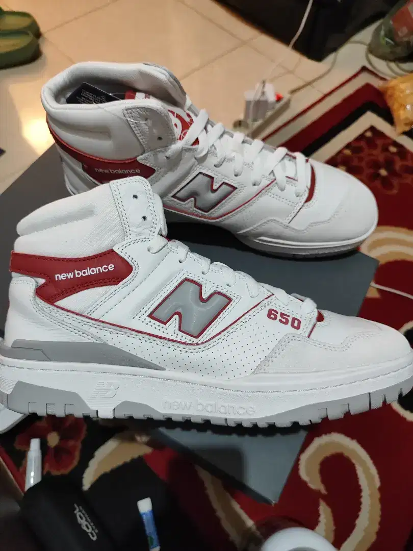 New Balance 650 White Red size US 10,5 / EUR 44,5