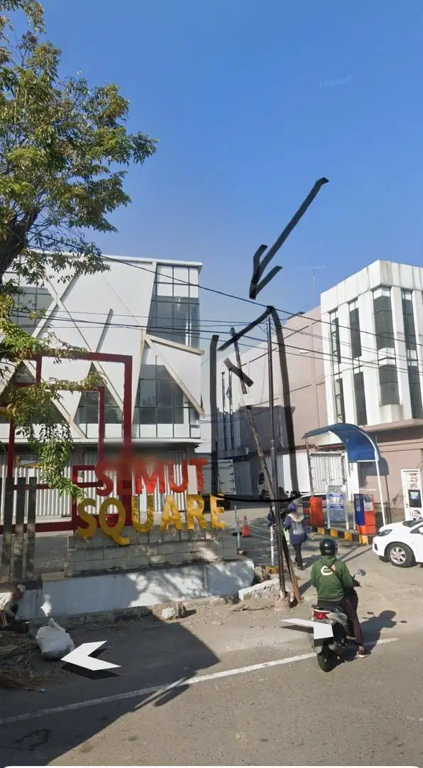 Ruko 3 Lantai Pojok. Semut Square.