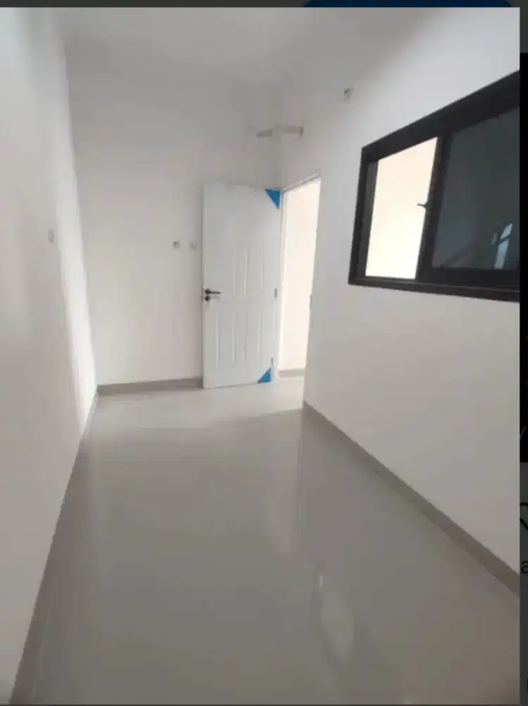 Dijual Rumah 2 lantai 5 menit dari STASIUN pasar minggu