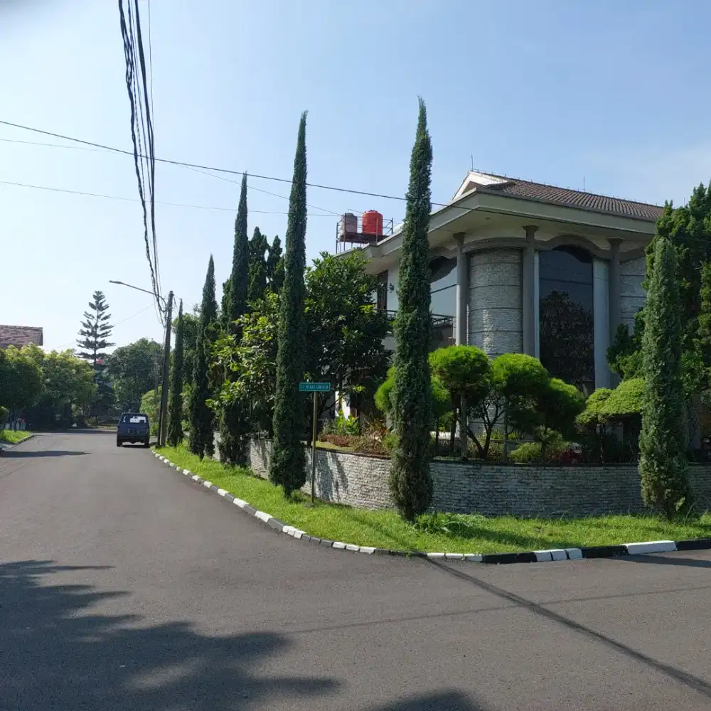 Jual rumah perumahan mekar wangi dekat tol moh. Toha