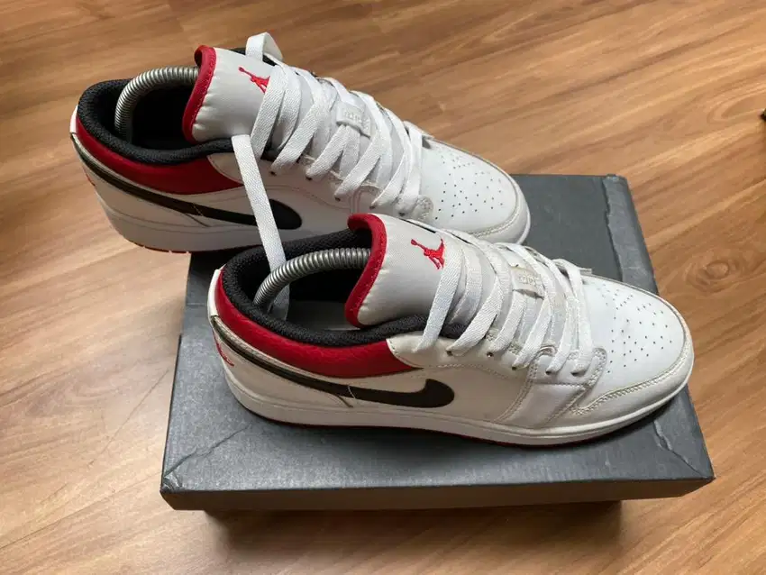 NIKE AIR JORDAN 1 LOW (GS)